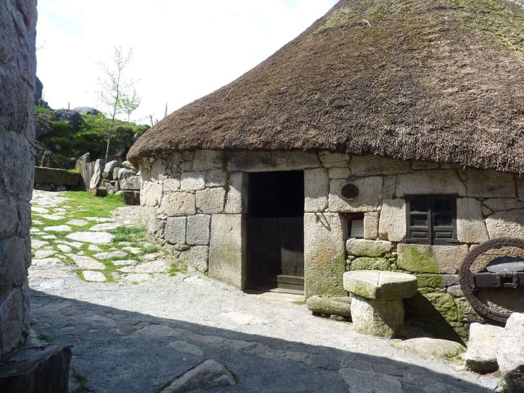 A palloza museo de Piornedo